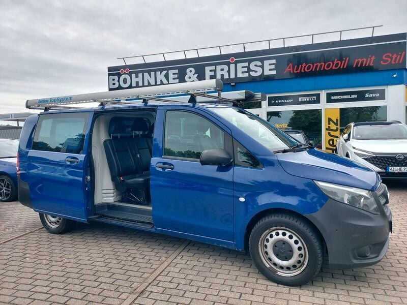 Blau Gebraucht 2016 Mercedes Vito Van / Kleinbus | 21.899 € (Superpreis) - Bild 1/4