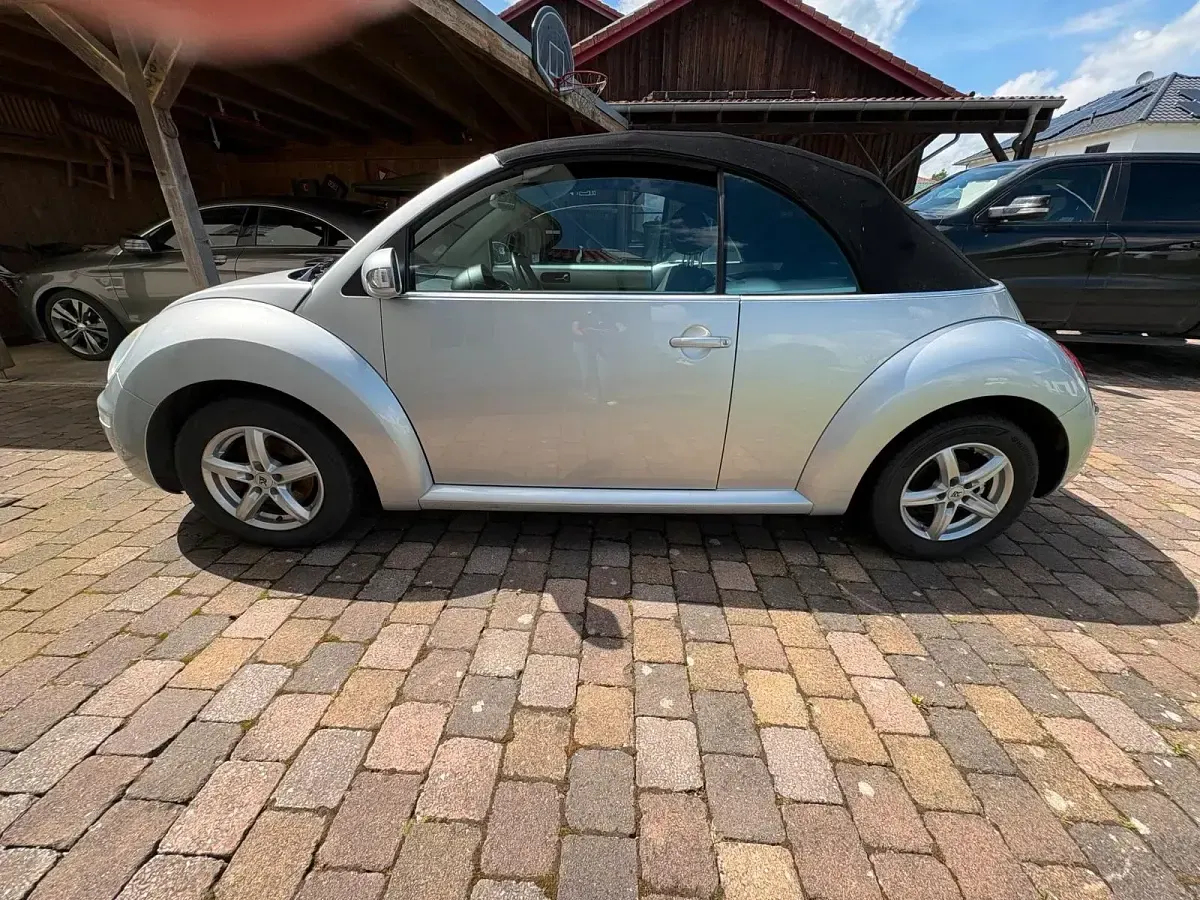 Gebraucht VW New Beetle Cabriolet 102 PS (75 kW) 2007 Grau Cabrio