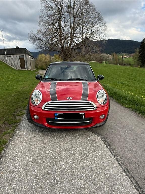 Gebraucht Mini Cooper 122 PS (89 kW) 2011 Rot Kleinwagen