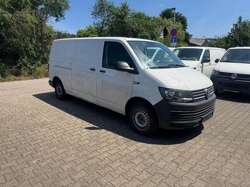 Gebraucht VW Transporter 102 PS (75 kW) 2018 Weiß Van