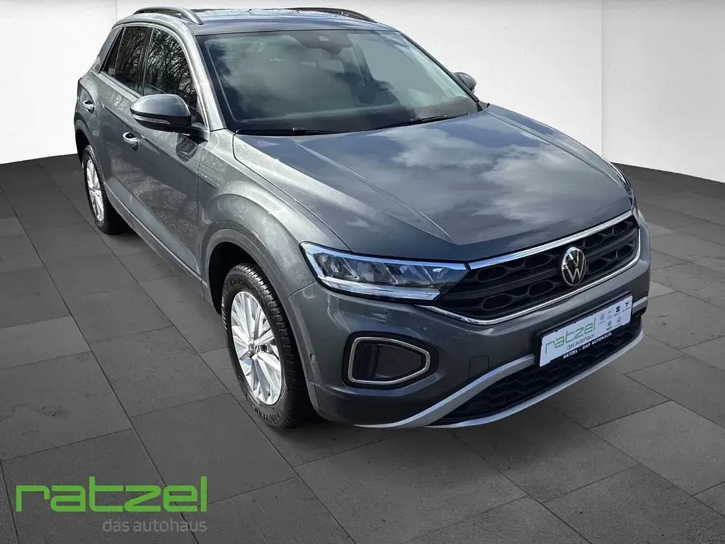 Gebraucht VW T-Roc Life 150 PS (110 kW) 2025 Grau SUV
