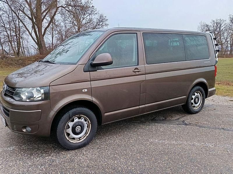 Braun Gebraucht 2013 VW Multivan Van | 15.499 € (Guter Preis) - Bild 1/4