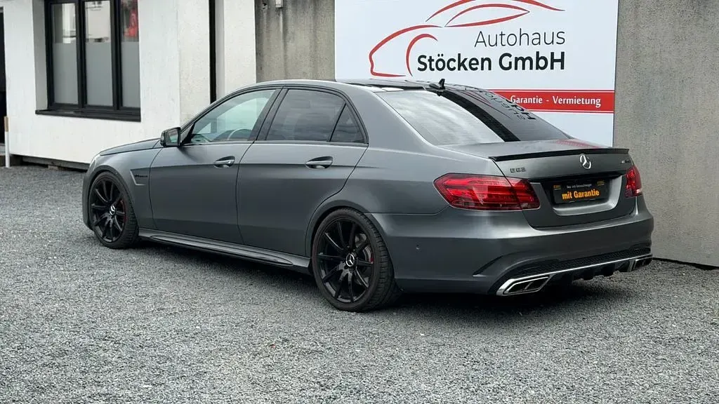 Gebraucht Mercedes E500 AMG 408 PS (300 kW) 2013 Weiß Limousine