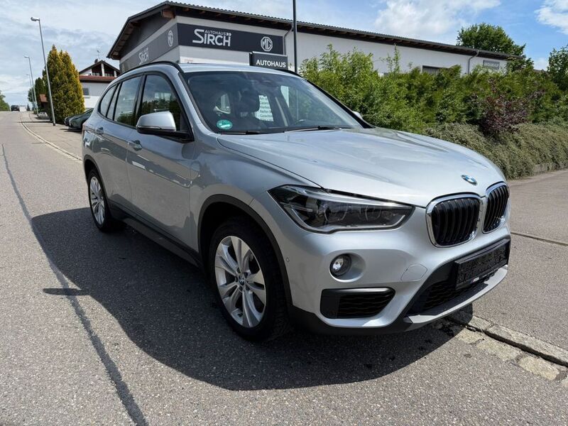 Glaciersilber metallic Gebraucht 2016 BMW X1 Advantage SUV | 12.500 € (Fairer Preis) - Bild 1/4