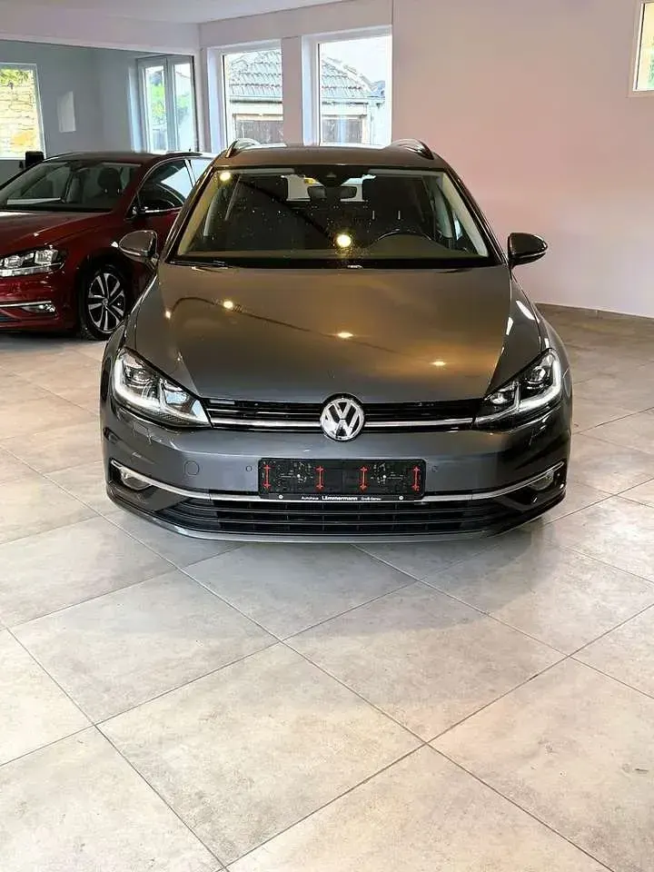 Gebraucht VW Golf VII Comfortline 150 PS (110 kW) 2020 Indiumgrau Kombi