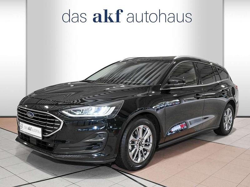 Obsidianschwarz metallic Gebraucht 2022 Ford Focus Titanium Kombi | 15.950 € (Superpreis) - Bild 1/4