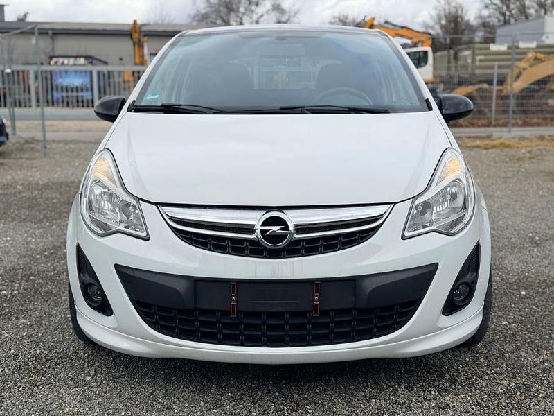 Gebraucht Opel Corsa Color Edition 87 PS (63 kW) 2012 Kleinwagen