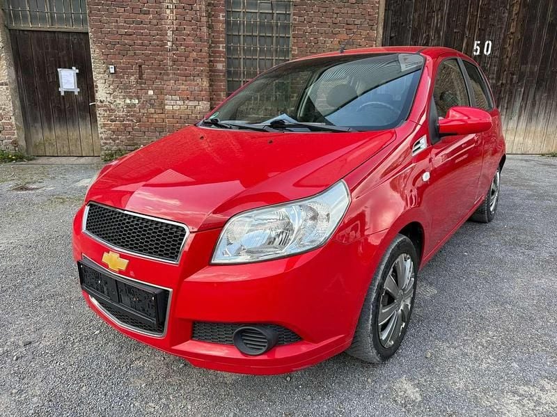 Second-hand Chevrolet Aveo LS 84 CP (61 kW) 2009 Roșu Hatchback