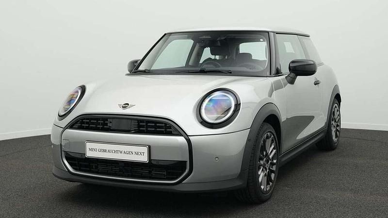 Grau Gebraucht 2024 Mini Cooper Classic Kleinwagen | 23.756 € (Guter Preis) - Bild 1/4