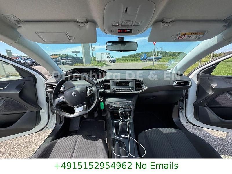 Weiß Gebraucht 2020 Peugeot 308 Limousine | 6.780 € (Guter Preis) - Bild 1/4