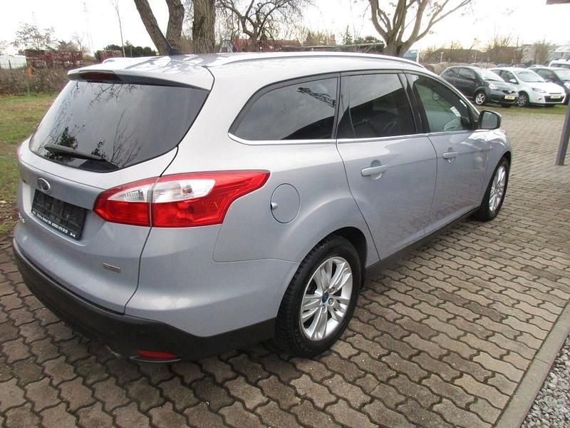Gebraucht Ford Focus 150 PS (110 kW) 2013 Blau Kombi