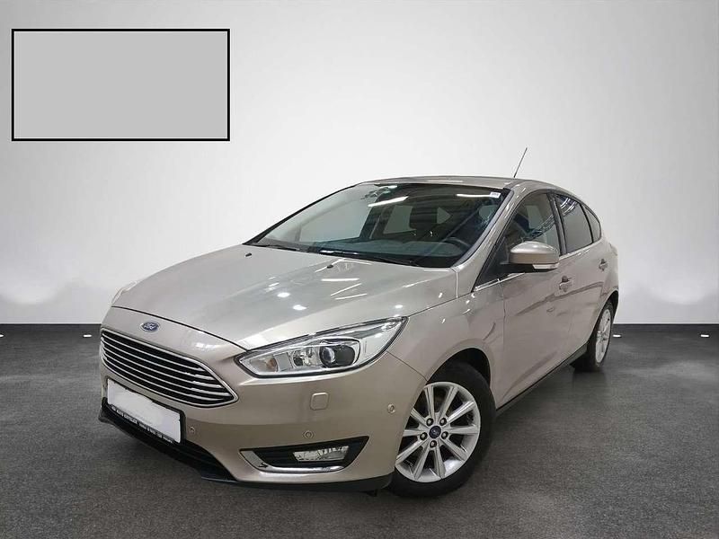 Gebraucht Ford Focus Titanium 120 PS (88 kW) 2016 Titangrau metallic Kleinwagen