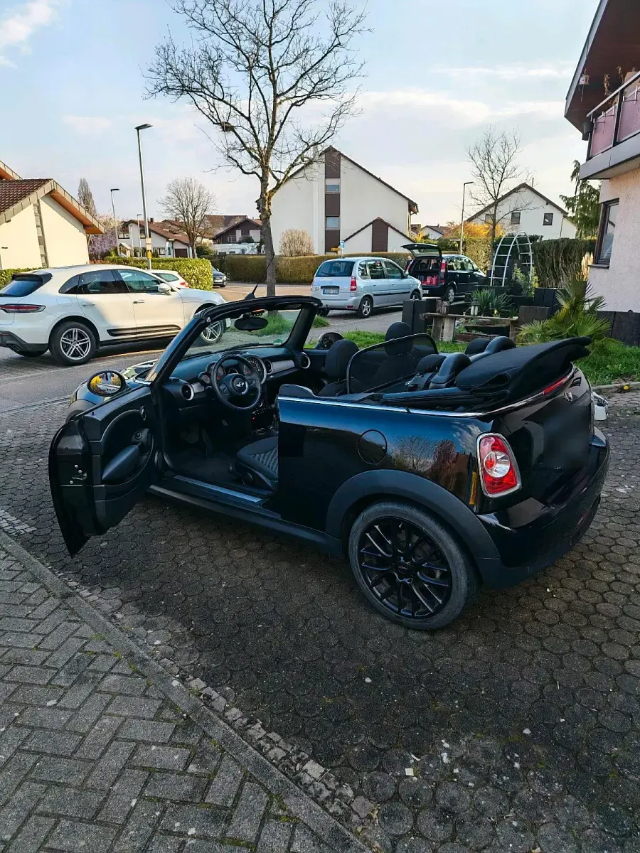Gebraucht Mini Cooper Cabriolet 97 PS (71 kW) 2015 Schwarz Cabrio