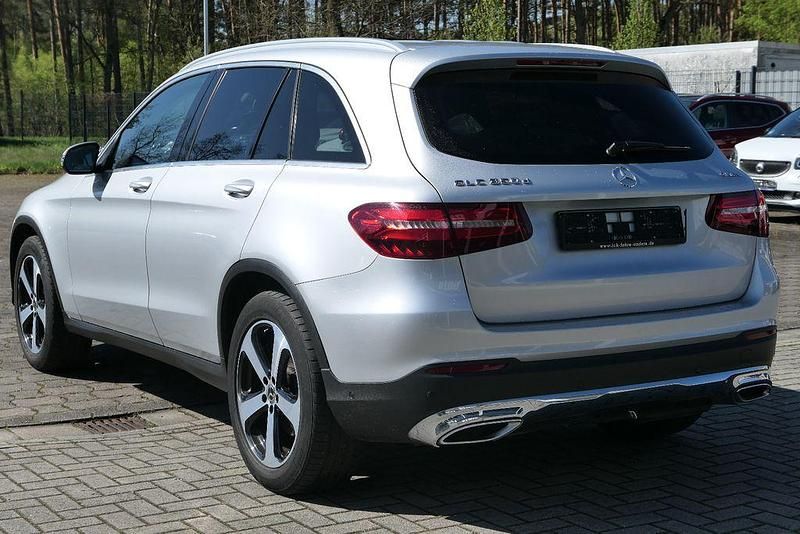 Gebraucht Mercedes GLC350 258 PS (189 kW) 2017 Silber SUV