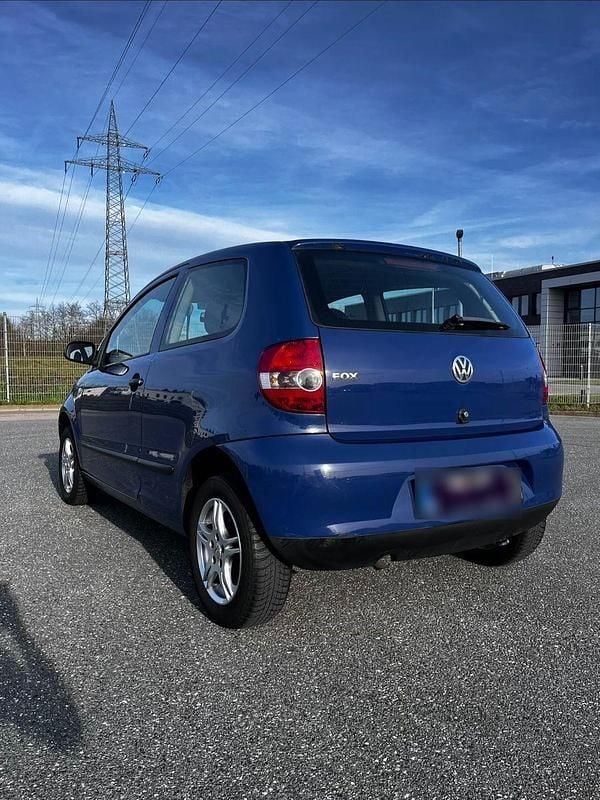 Gebraucht VW Fox 55 PS (40 kW) 2007 Blau Kleinwagen