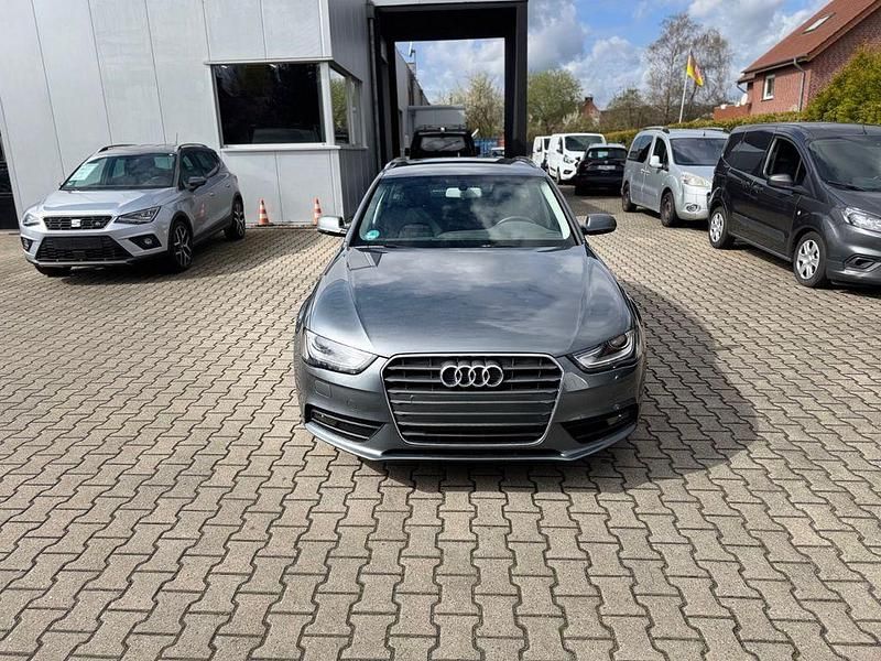 Gebraucht Audi A4 Ambition 150 PS (110 kW) 2014 Grau Kombi