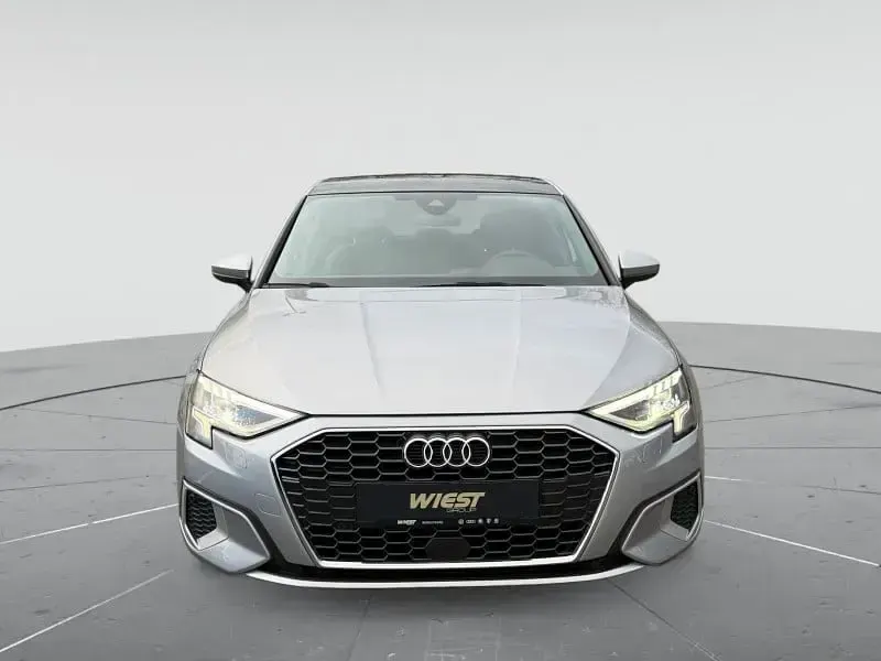 Gebraucht Audi A3 Advanced 116 PS (85 kW) 2021 Florettsilber metallic Limousine