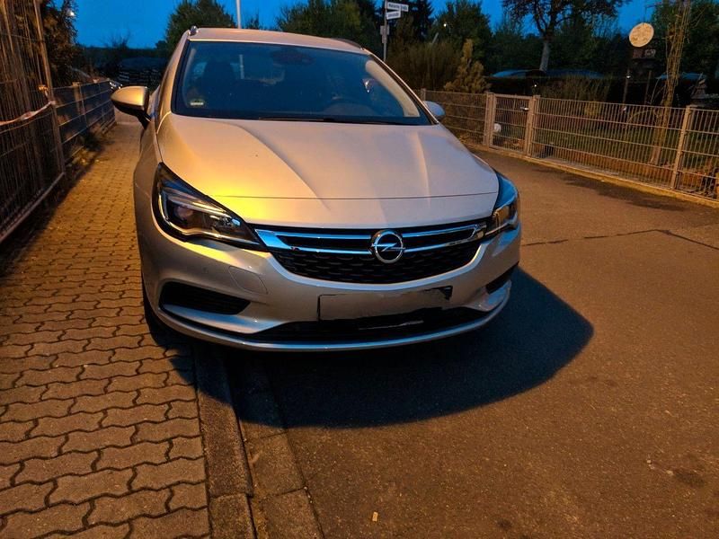 Gebraucht Opel Astra Edition 150 PS (110 kW) 2016 Grau Kombi