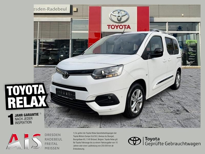 Weiß Gebraucht 2021 Toyota Proace Verso City Kombi | 23.990 € (Guter Preis) - Bild 1/3