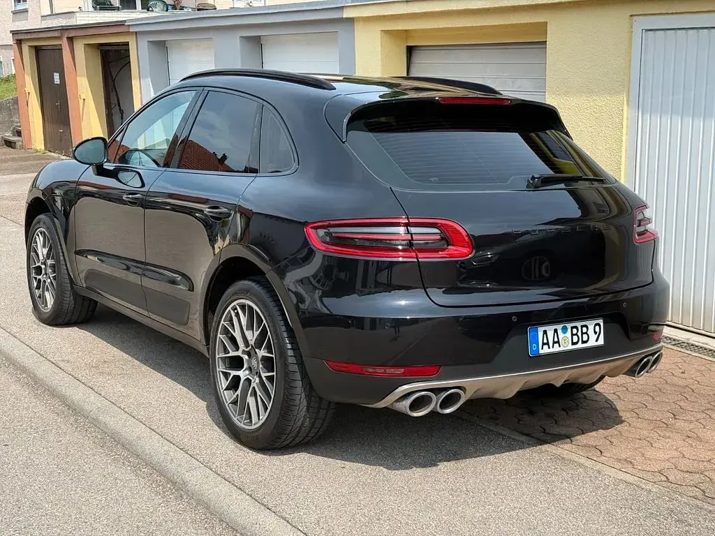 Gebraucht Porsche Macan 258 PS (189 kW) 2017 Schwarz SUV
