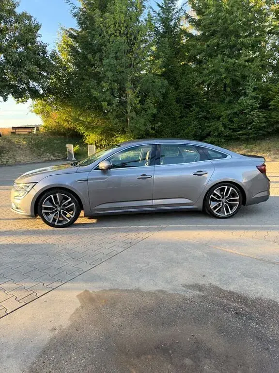Gebraucht Renault Talisman Intens 200 PS (147 kW) 2015 Grau Limousine
