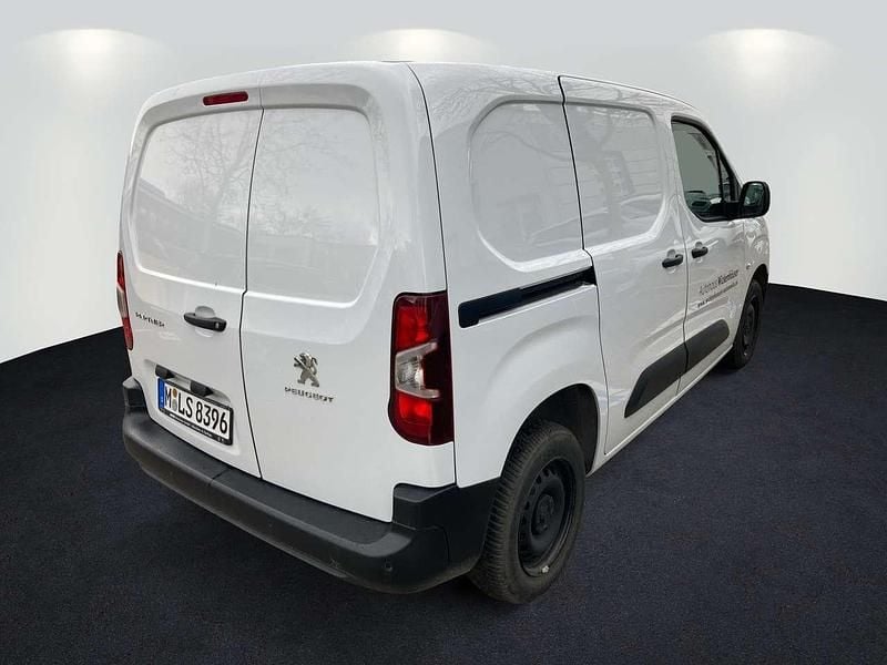 Gebraucht Peugeot Partner Premium 110 PS (80 kW) 2023 Weiss icy Van / Kleinbus