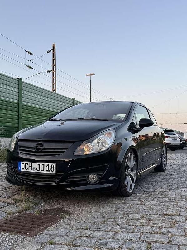 Gebraucht Opel Corsa 150 PS (110 kW) 2008 Limousine