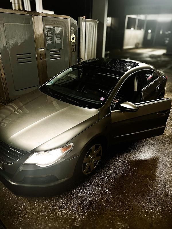 Braun Gebraucht 2010 VW Passat Limousine | 5.900 € (Etwas zu teuer) - Bild 1/4