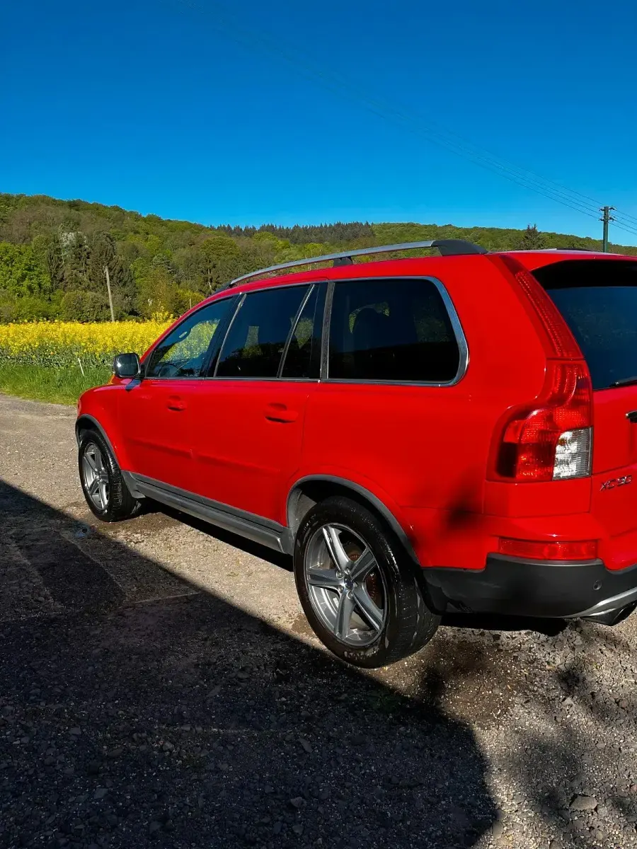 Używany Volvo XC90 210 KM (154 kW) 2010 Czerwony SUV