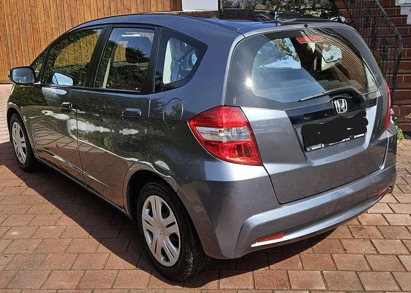 Gebraucht Honda Jazz Trend 99 PS (72 kW) 2011 Grau Kleinwagen