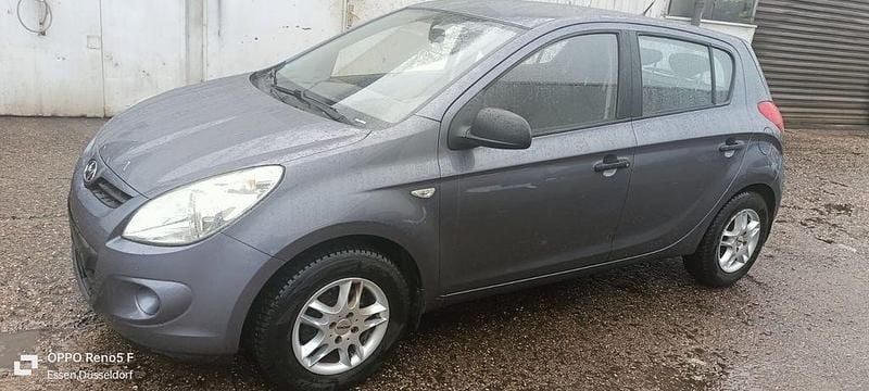 Gebraucht Hyundai i20 Classic 77 PS (56 kW) 2010 Grau Kleinwagen