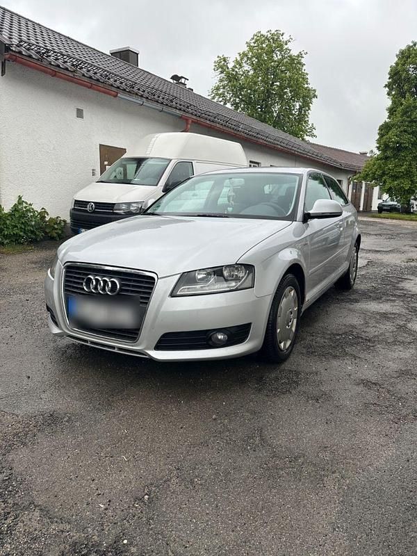 Silber Gebraucht 2009 Audi A3 S-Line Limousine | 3.500 € (Superpreis) - Bild 1/4