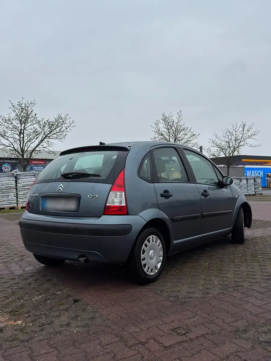 Gebraucht Citroën C3 60 PS (44 kW) 2006 Blau Kleinwagen