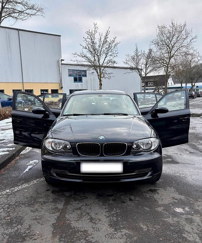 Gebraucht BMW 116 Advantage 122 PS (89 kW) 2007 Schwarz Kleinwagen