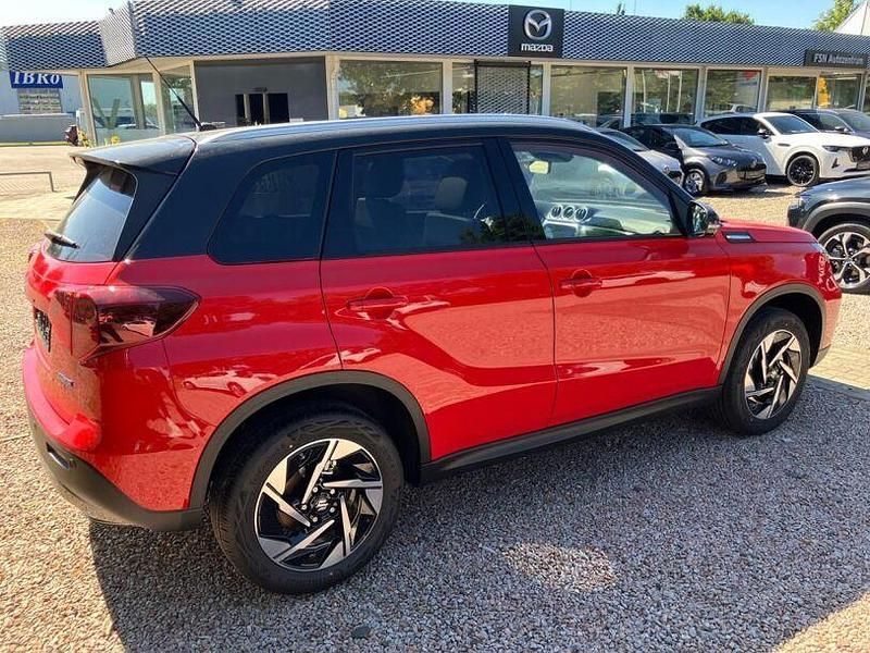 Neu Suzuki Vitara Comfort+ 129 PS (94 kW) 2026 Bright red/cosmic black pearl SUV
