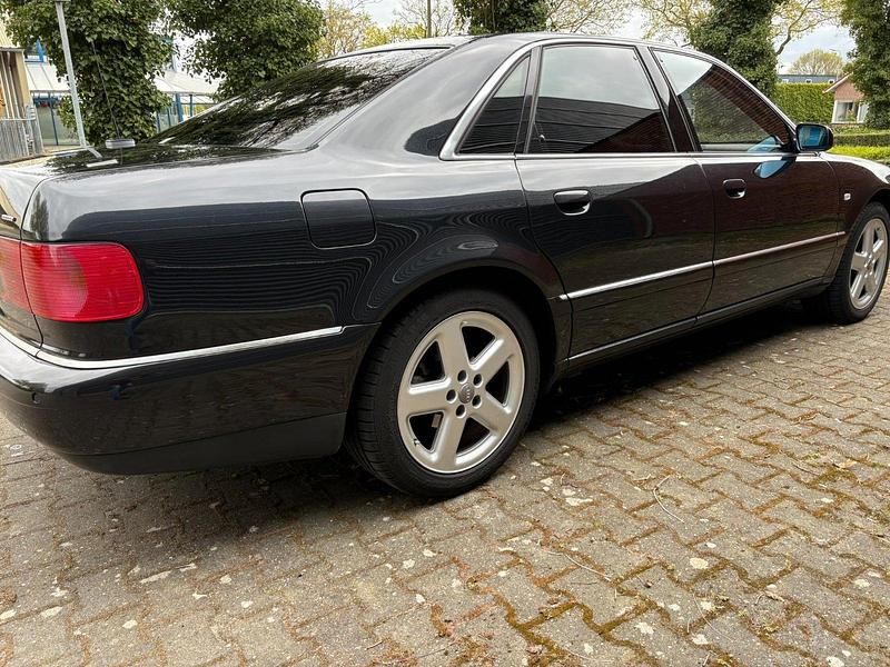 Gebraucht Audi A8 310 PS (228 kW) 2001 Schwarz Limousine