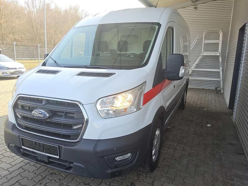 Gebraucht Ford Transit Trend 170 PS (125 kW) 2020 Frostweiß Limousine