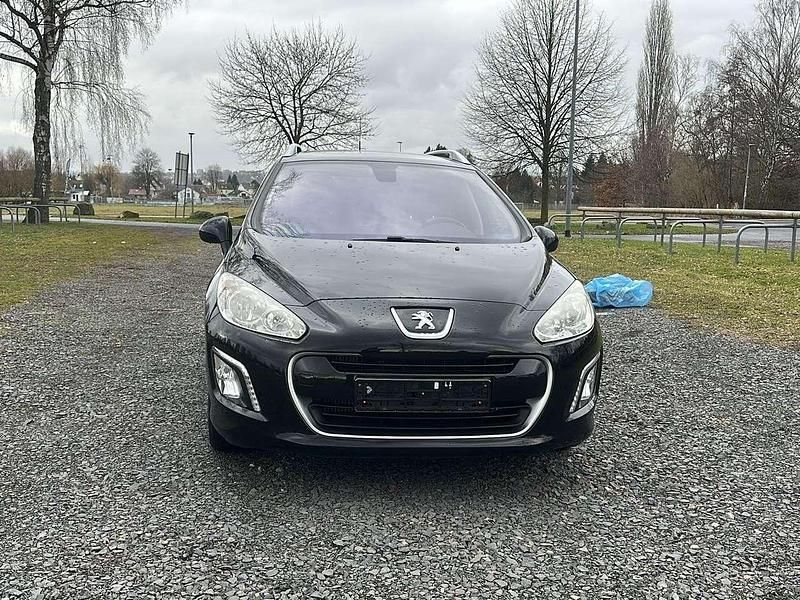 Gebraucht Peugeot 308 SW 111 PS (81 kW) 2013 Schwarz Kombi