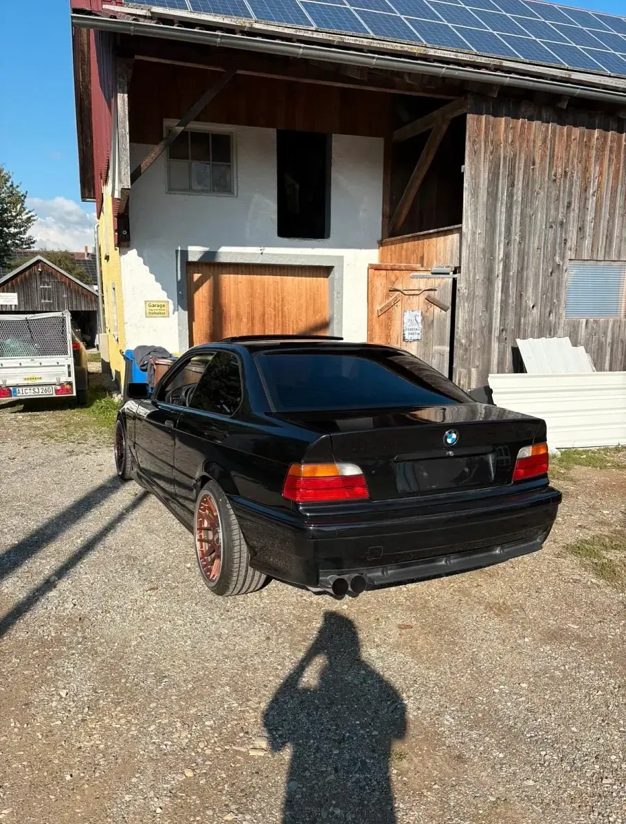 Gebraucht BMW 328 245 PS (180 kW) 1996 Schwarz Coupé