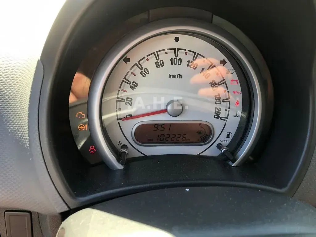 Gebraucht Opel Agila 68 PS (50 kW) 2011 Weiß Kleinwagen