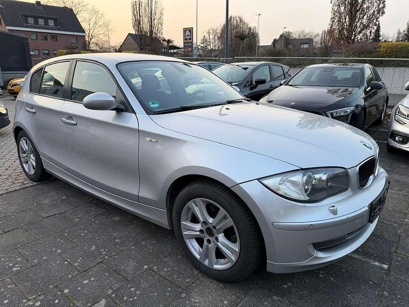 Gebraucht BMW 116 116 PS (85 kW) 2007 Titansilber metallic Kleinwagen