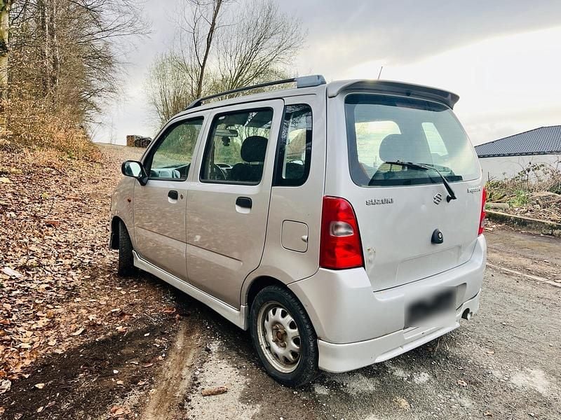 Gebraucht Suzuki Wagon R+ 76 PS (55 kW) 2003 Silber Van / Kleinbus