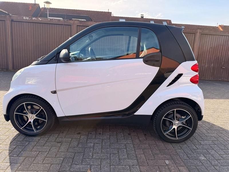 Gebraucht Smart ForTwo Coupé 71 PS (52 kW) 2009 Weiß Coupé