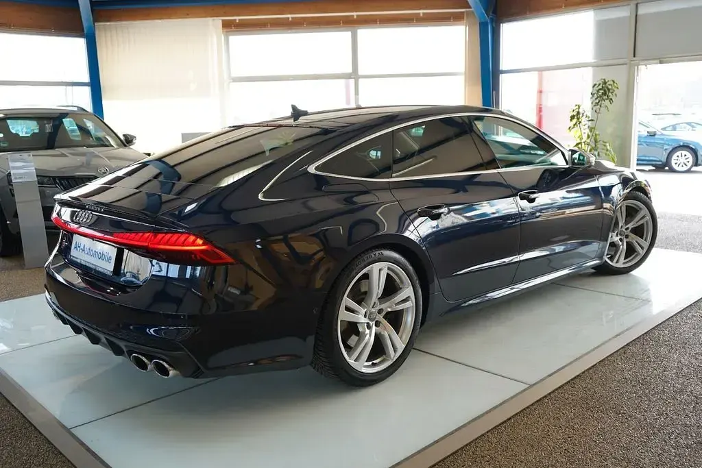 Gebraucht Audi S7 Sportback Sport 349 PS (256 kW) 2020 Blau Kleinwagen