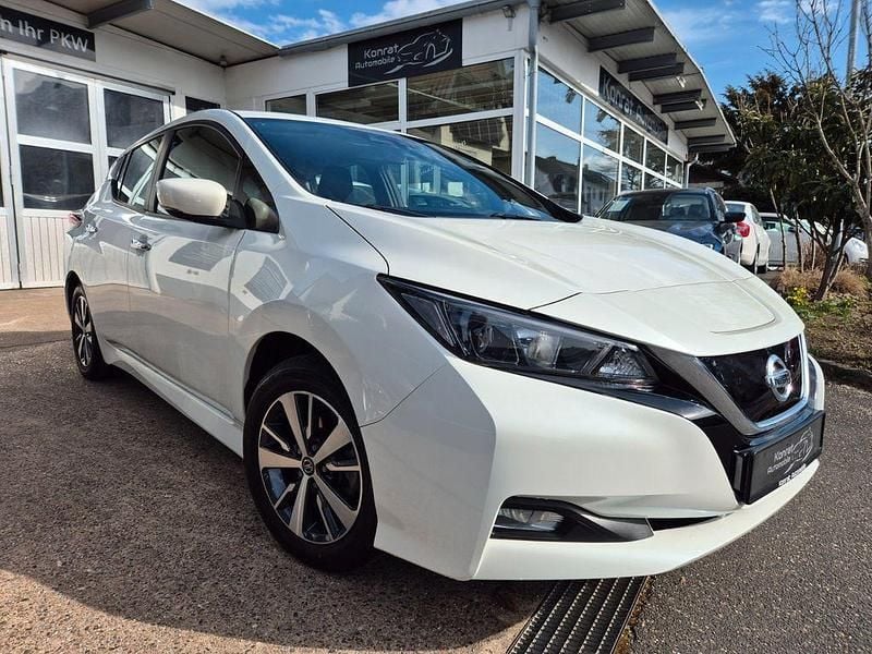 Gebraucht Nissan Leaf Basis 110 kW (150 PS) 2021 Weiß Kleinwagen