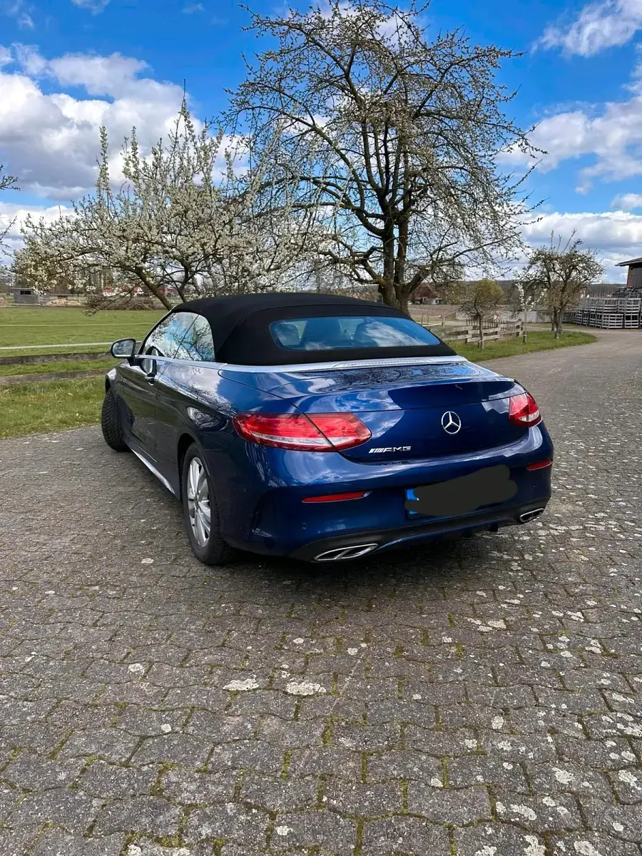 Gebraucht Mercedes C250 211 PS (155 kW) 2017 Blau Cabrio