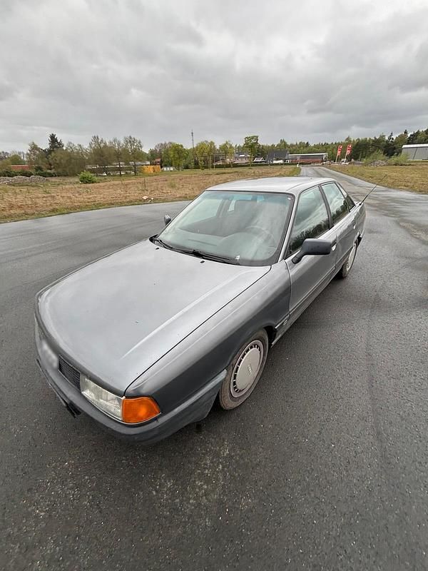 Second-hand Audi 80 90 CP (66 kW) 1990 Maro Berlinǎ