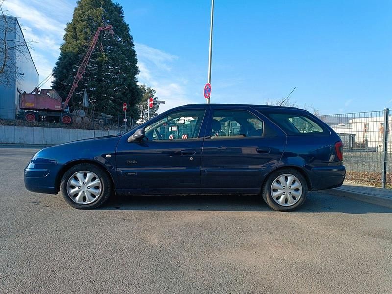 Gebraucht Citroën Xsara 90 PS (66 kW) 2004 Blau Kombi