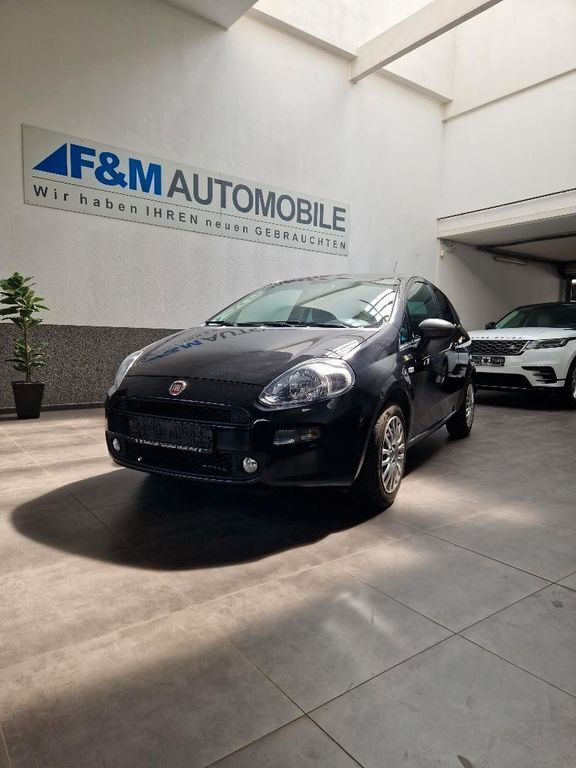 Schwarz Gebraucht 2016 Fiat Punto Young Kleinwagen | 4.950 € (Fairer Preis) - Bild 1/4