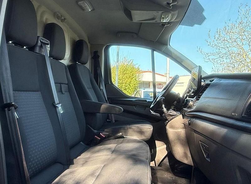 Gebraucht Ford Transit Custom 131 PS (96 kW) 2020 Grau Van / Kleinbus